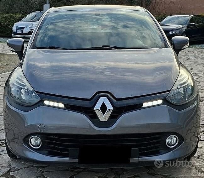 Usata Renault Clio IV 75 CV (55 kW) 2014 Grigio Berlina