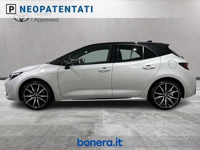 Usata Toyota Corolla Sport 140 CV (102 kW) 2023 Bianco Berlina