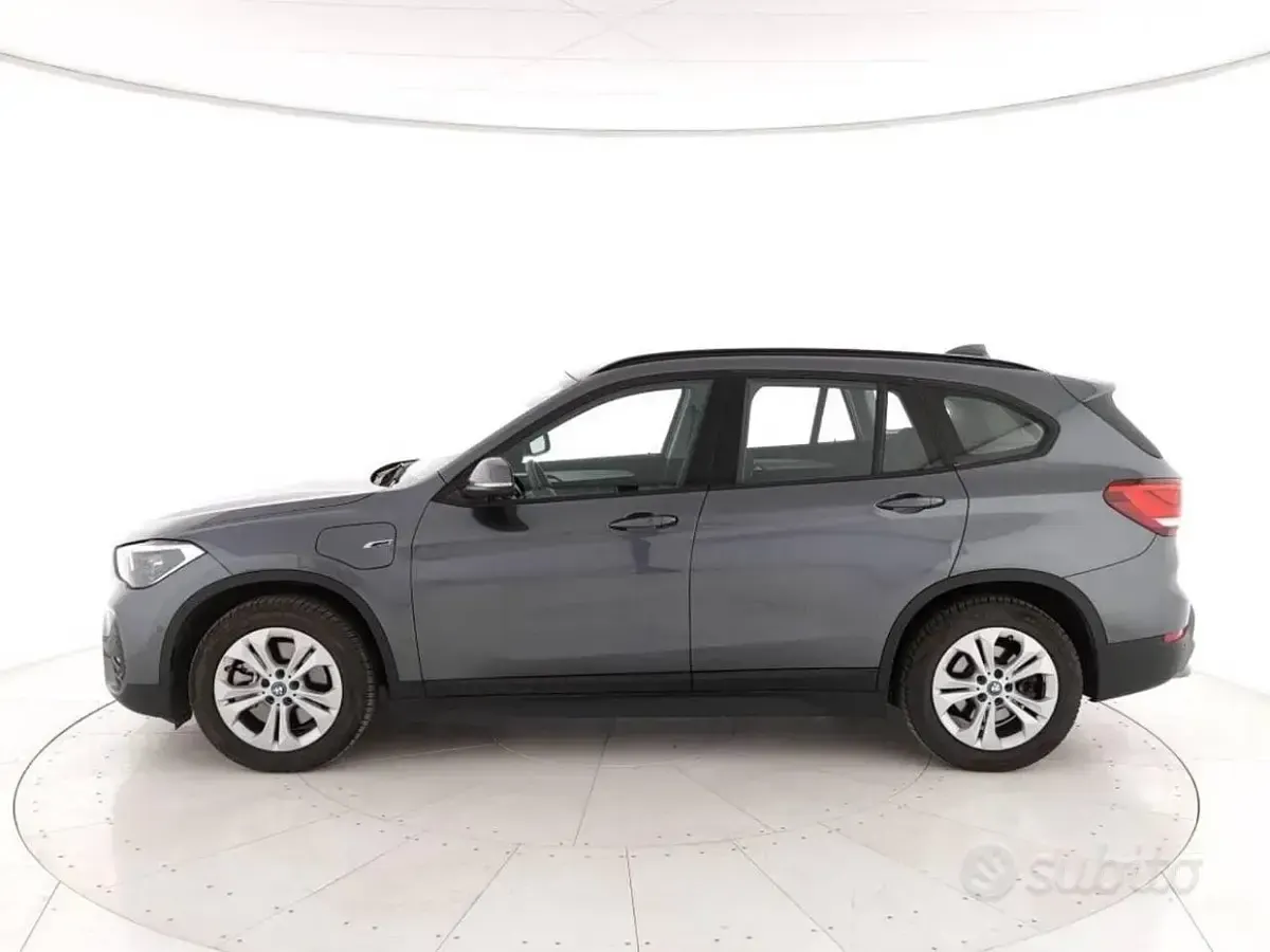 Usata BMW X1 Advantage 125 CV (91 kW) 2021 Grigio SUV