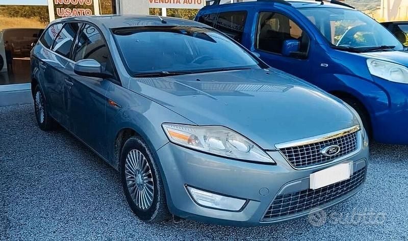 Grigio Usata 2007 Ford Mondeo Ghia Station wagon | 2900 € (Buon prezzo) - Immagine 1/4