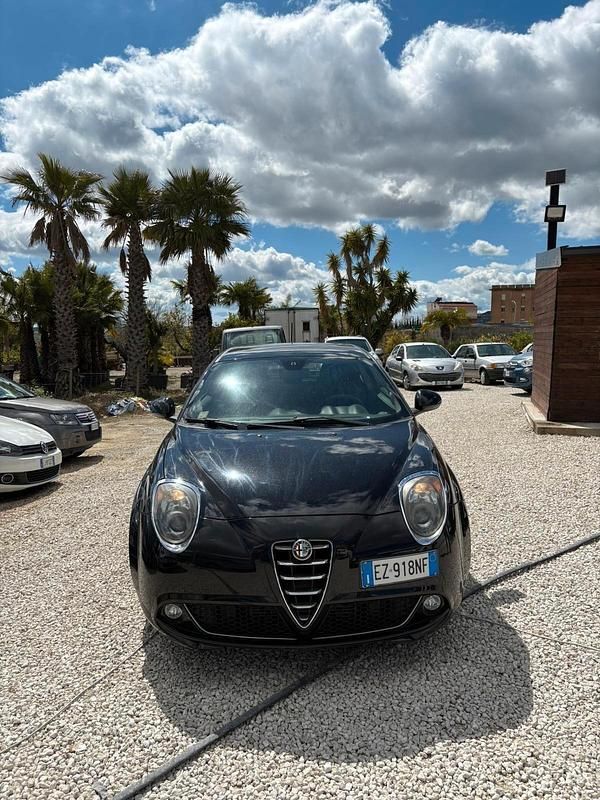 Usata Alfa Romeo MiTo Distinctive 85 CV (62 kW) 2014 Nero Utilitaria