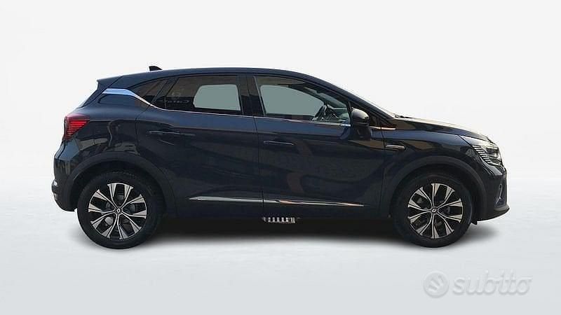Usata Renault Captur Techno 91 CV (66 kW) 2023 Azzurro SUV