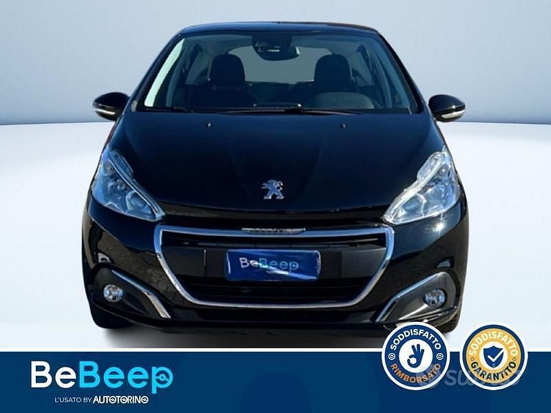 Usata Peugeot 208 Allure 83 CV (61 kW) 2019 Nero pastello Utilitaria