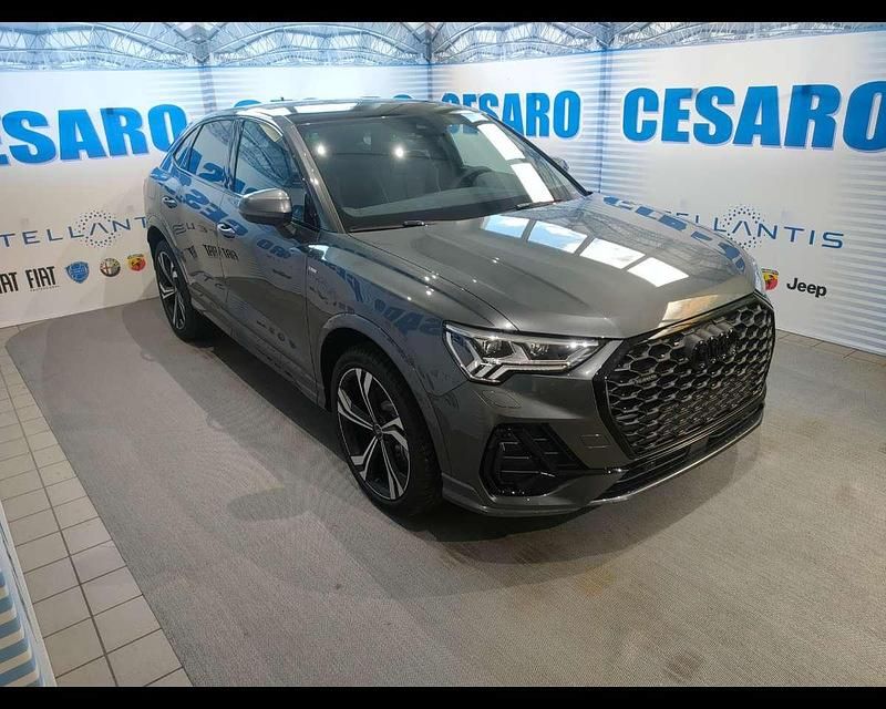 Daytona grey Nuova 2025 Audi Q3 Sportback S-Line SUV | 58.900 € - Immagine 1/4