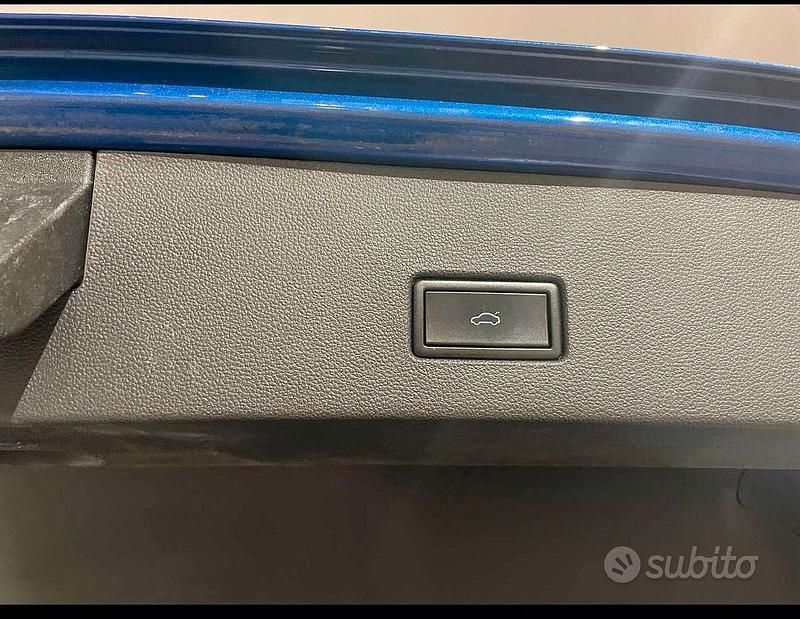 Usata VW T-Roc Advance 150 CV (110 kW) 2019 Blu SUV