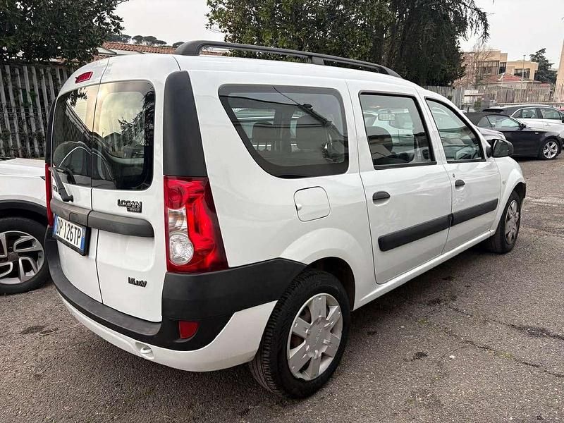 Usata Dacia Logan Lauréate 105 CV (77 kW) 2008 Bianco Station wagon