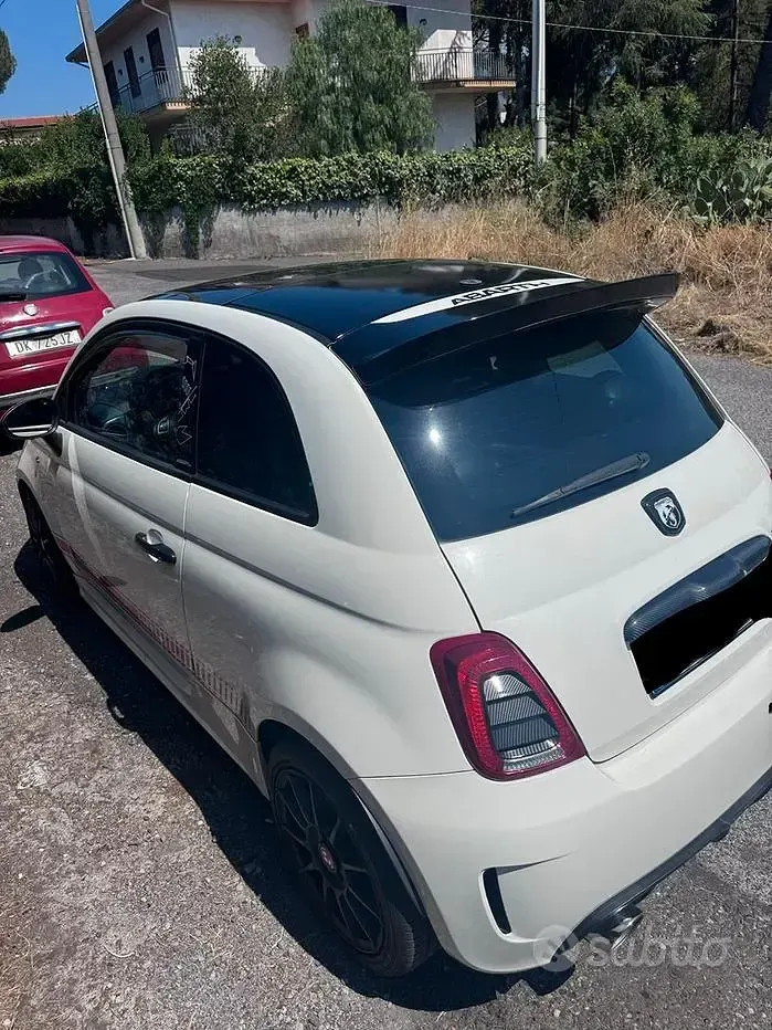 Usata Abarth 500 99 kW (135 CV) 2024 Bianco Berlina