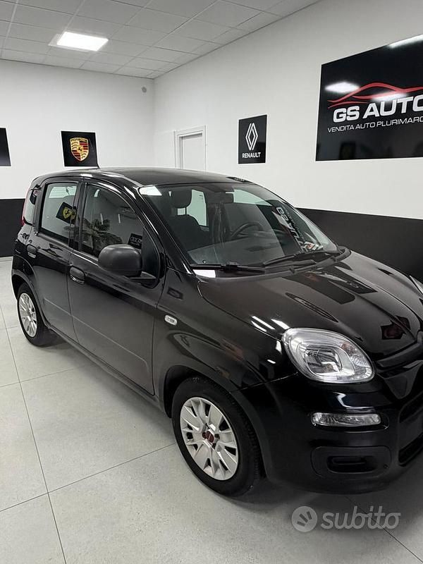 Usata Fiat Panda Pop 69 CV (50 kW) 2017 Nero Utilitaria