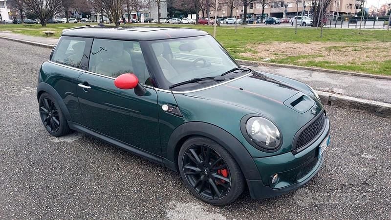 Usata Mini Cooper S 174 CV (127 kW) 2007 Verde Utilitaria