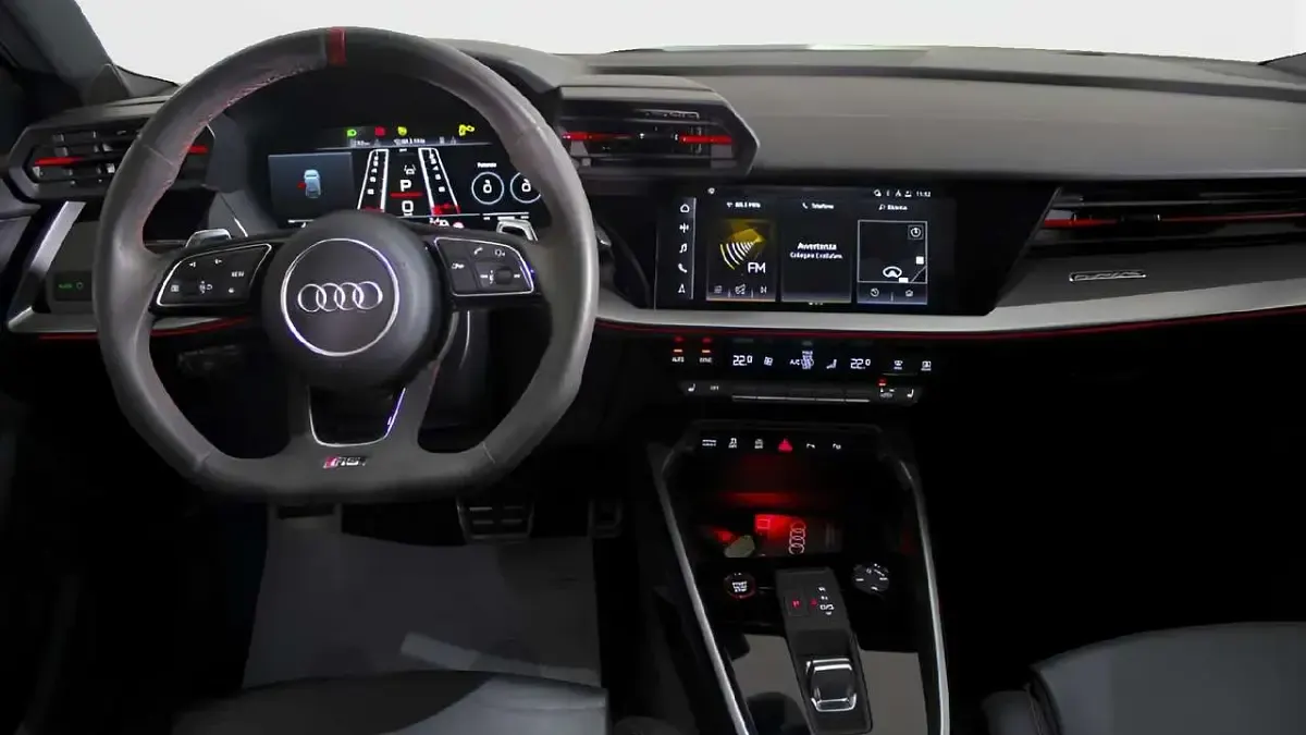 Usata Audi RS3 400 CV (294 kW) 2022 0e nero mito metallizzato Berlina
