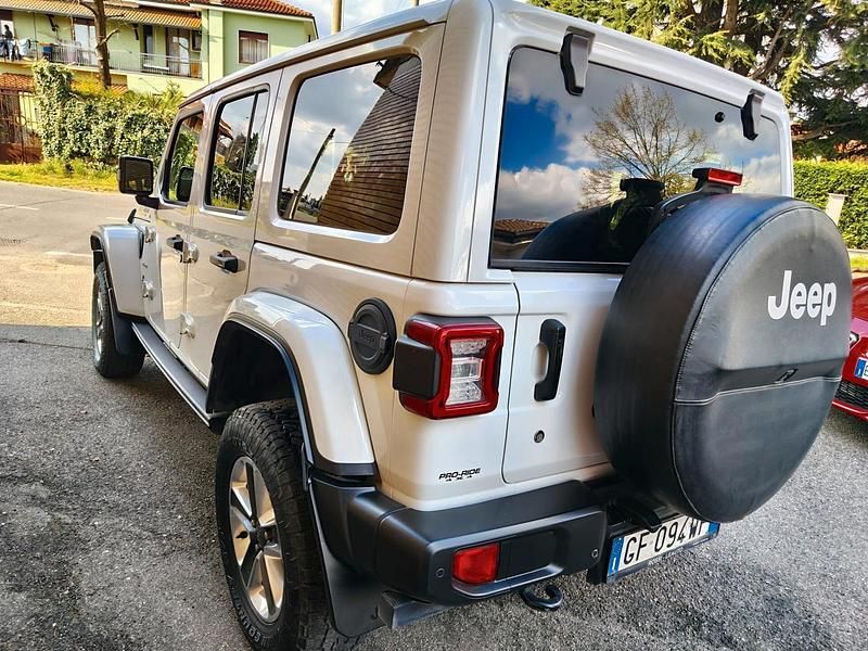 Usata Jeep Wrangler Unlimited Sahara 199 CV (146 kW) 2021 Bianco SUV