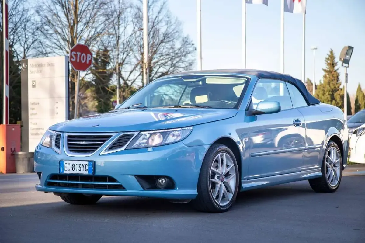 Usata Saab 9-3 Cabriolet Vector 150 CV (110 kW) 2010 Blu/azzurro Cabrio