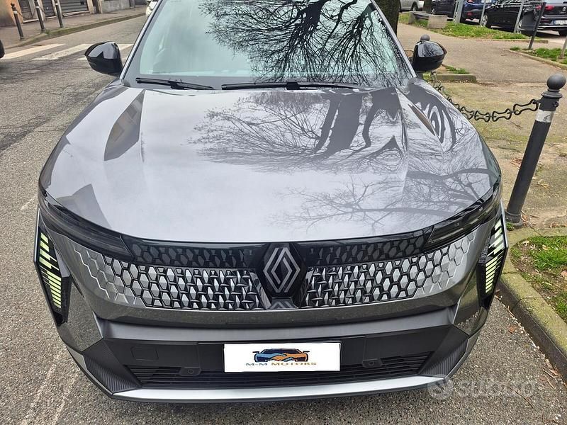 Nuova Renault Scenic E-Tech Komfort 125 kW (170 CV) 2025 Grigio SUV