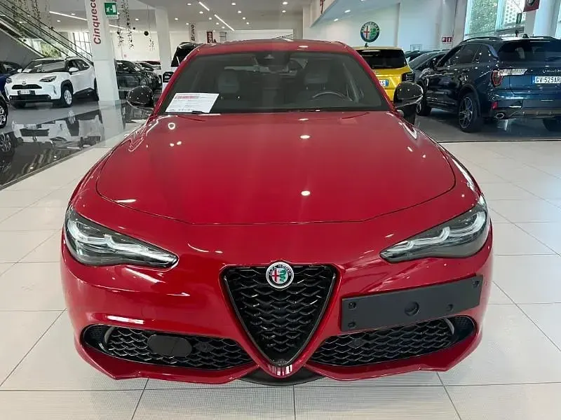 Usata Alfa Romeo Giulia Competizione 280 CV (205 kW) 2023 Rosso Berlina