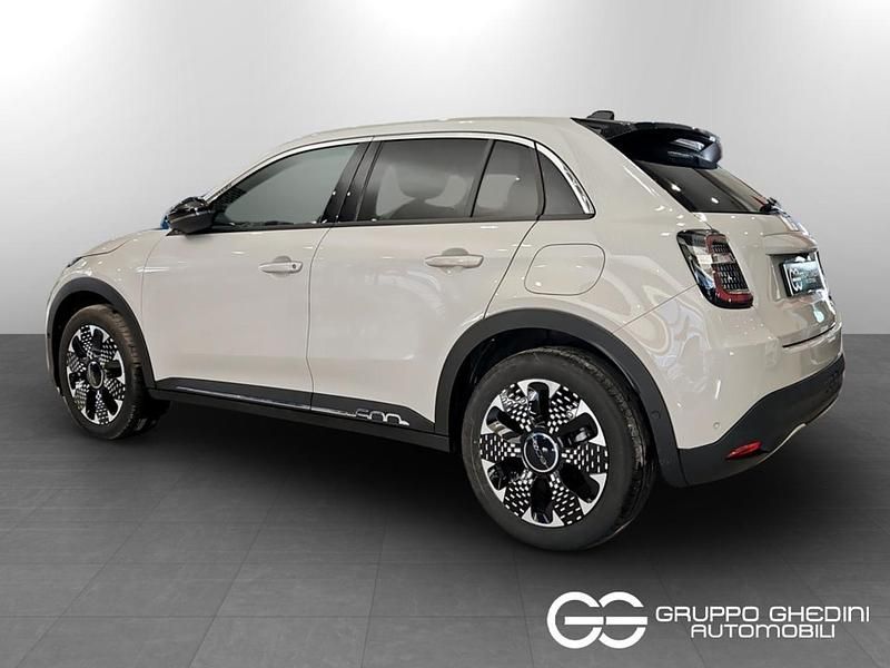 Usata Fiat 600 La Prima 101 CV (74 kW) 2025 Bianco SUV