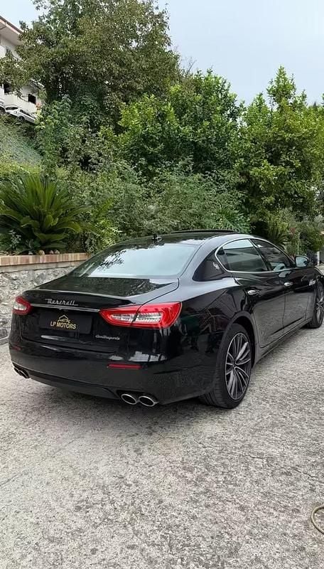Usata Maserati Quattroporte GranLusso 275 CV (202 kW) 2020 Nero Berlina