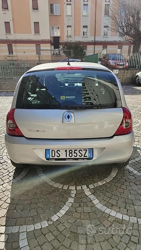 Usata Renault Clio II 2008 Grigio Utilitaria