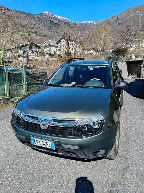 Usata Dacia Duster Lauréate 110 CV (80 kW) 2013 Verde SUV