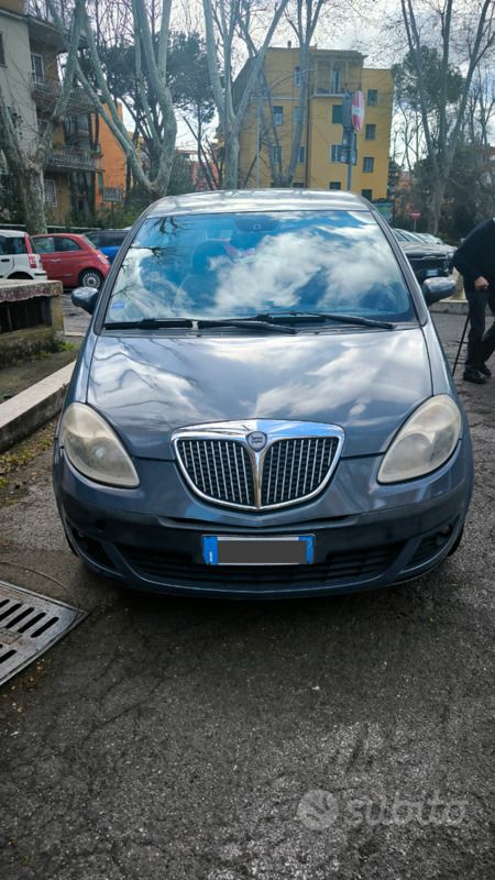 Usata Lancia Musa 101 CV (74 kW) 2005 Monovolume