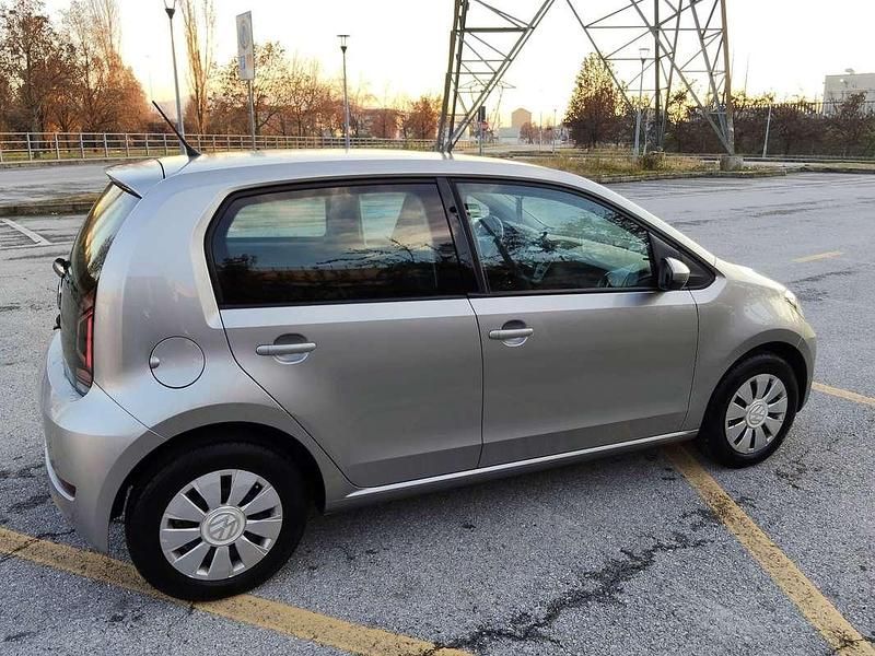 Usata VW up! Move 60 CV (44 kW) 2018 Argento Utilitaria