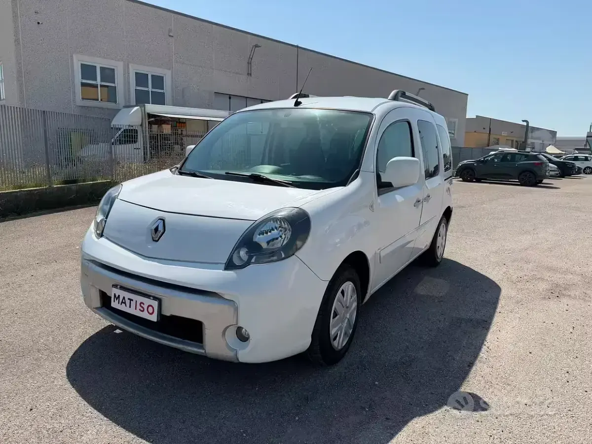 Usata Renault Kangoo 110 CV (80 kW) 2011 Bianco Monovolume
