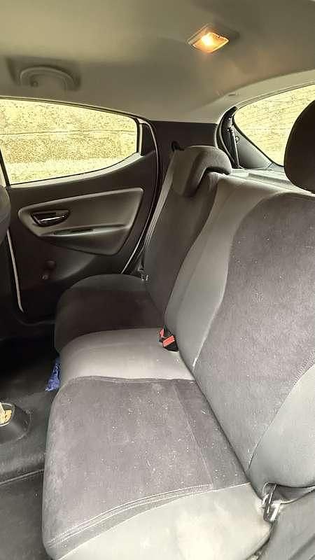 Usata Lancia Ypsilon Silver 69 CV (50 kW) 2012 Utilitaria