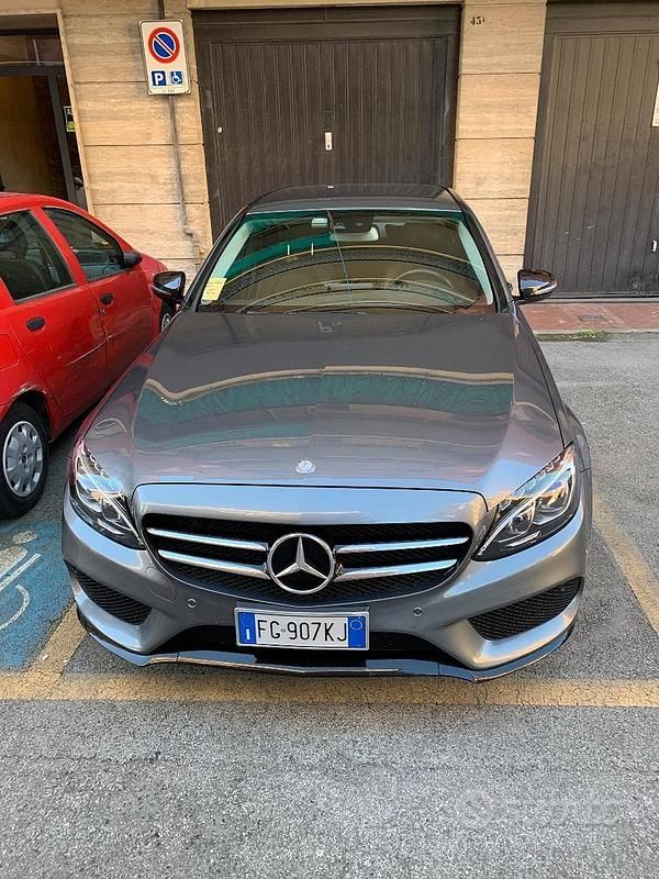 Grigio Usata 2016 Mercedes C220 Premium Berlina | 19.500 € (Buon prezzo) - Immagine 1/4