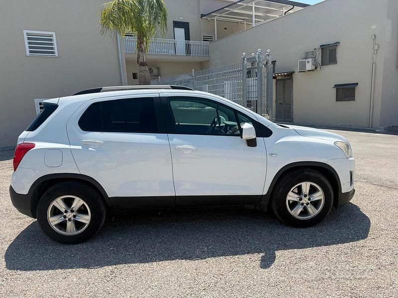 Usata Chevrolet Trax LS 116 CV (85 kW) 2013 Bianco SUV