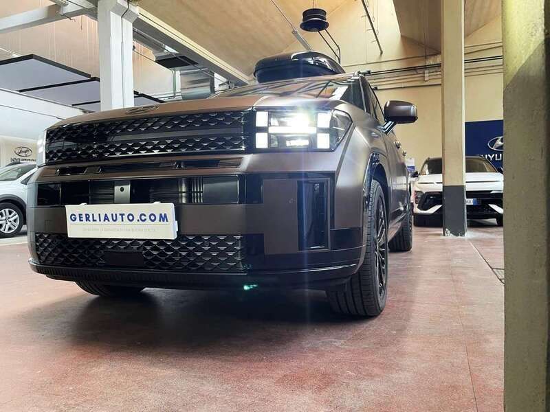 Usata Hyundai Santa Fe 160 CV (117 kW) 2024 Matte brown SUV