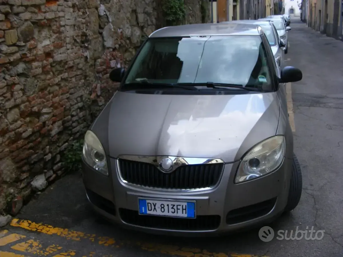 Usata Skoda Fabia 69 CV (50 kW) 2009 Grigio Berlina
