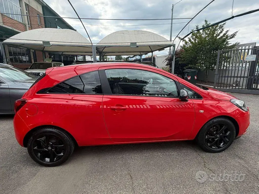 Usata Opel Corsa 90 CV (66 kW) 2016 Rosso Utilitaria