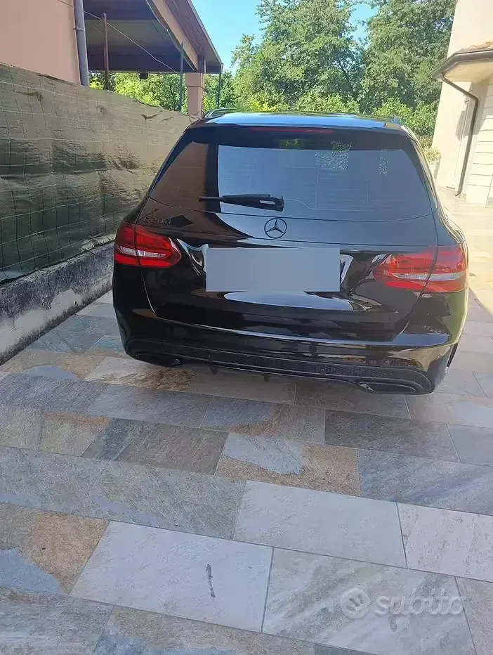 Usata Mercedes C200 Premium 136 CV (100 kW) 2001 Nero Station wagon