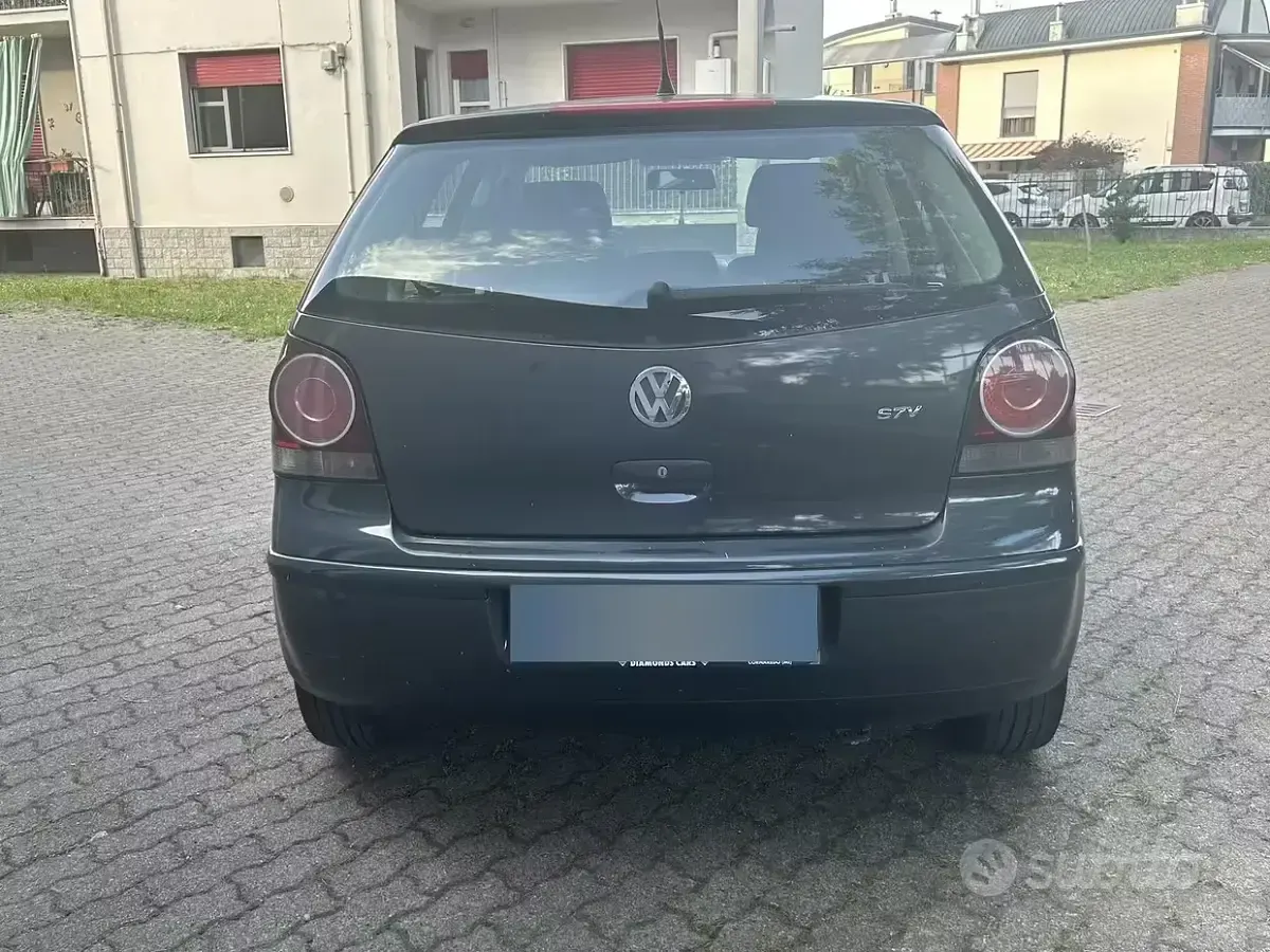 Usata VW Polo Comfortline 80 CV (58 kW) 2006 Nero Utilitaria
