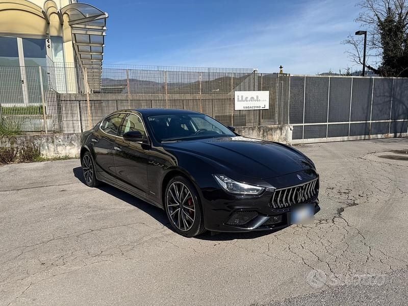 Usata Maserati Ghibli 275 CV (202 kW) 2019 Nero Berlina