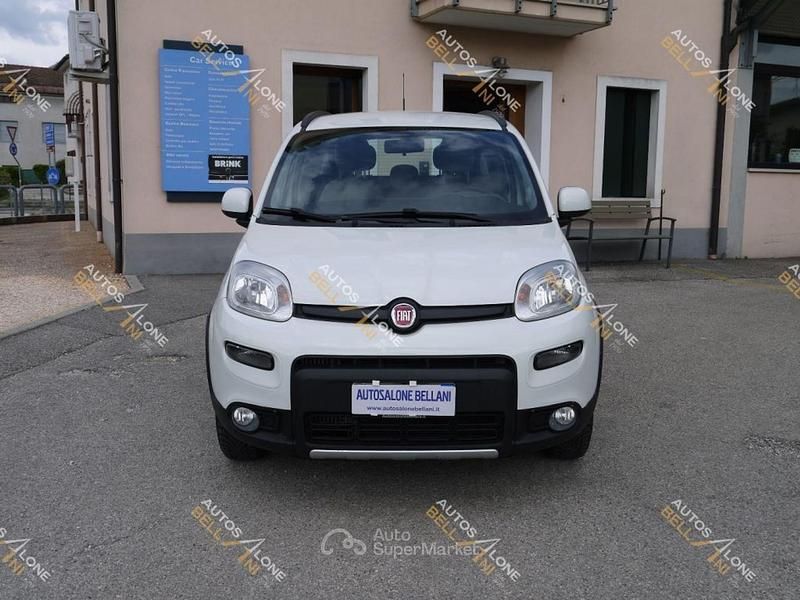 Usata Fiat Panda 4x4 S 75 CV (55 kW) 2013 Bianco Utilitaria