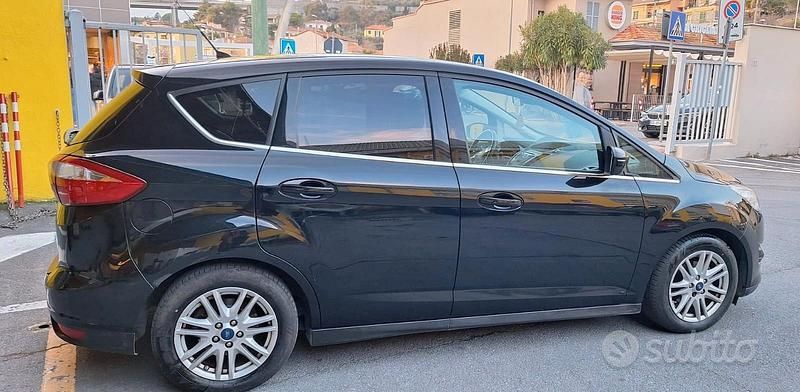 Usata Ford C-MAX Titanium 116 CV (85 kW) 2015 Nero Monovolume