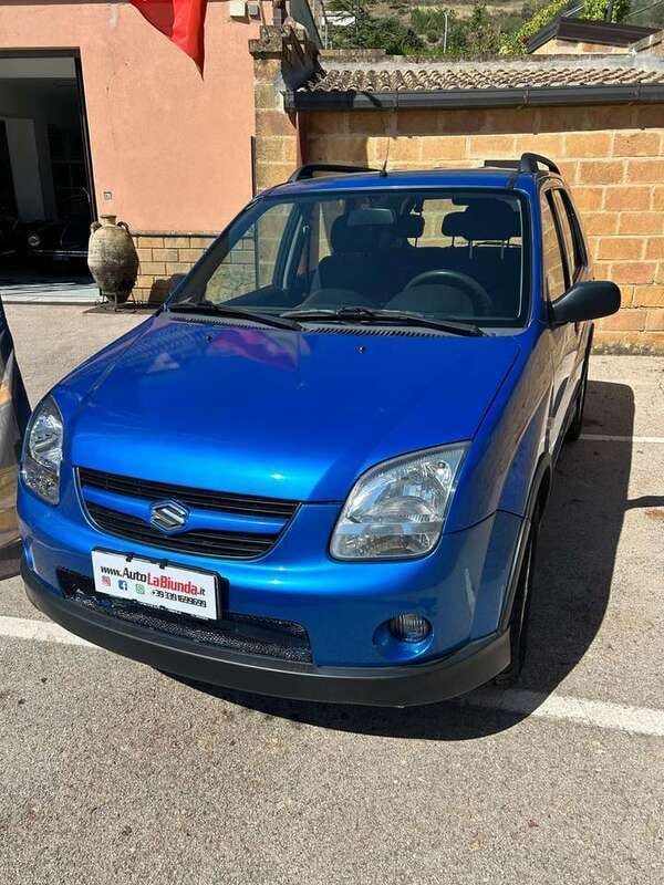 Usata Suzuki Ignis 69 CV (50 kW) 2004 Blu Utilitaria