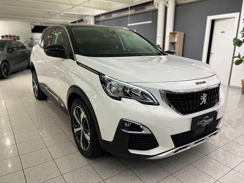 Usata Peugeot 3008 Allure 131 CV (96 kW) 2018 Bianco perlato tetto nero SUV