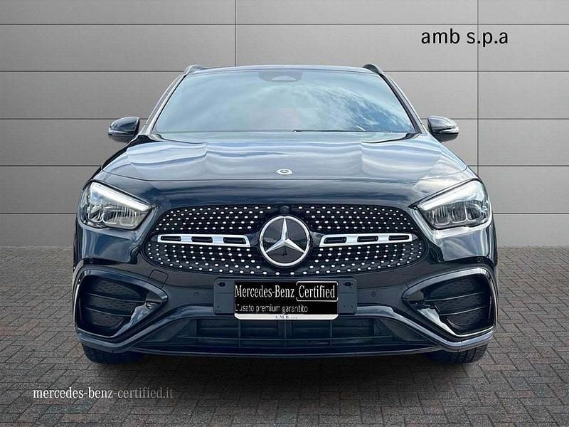 Usata Mercedes GLA200 AMG line 150 CV (110 kW) 2024 Nero SUV