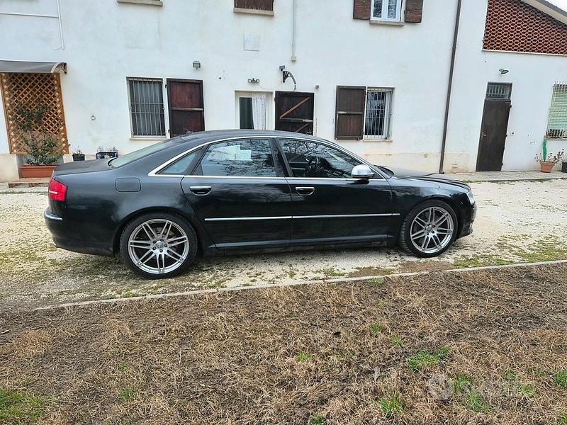 Usata Audi S8 450 CV (330 kW) 2010 Nero Berlina