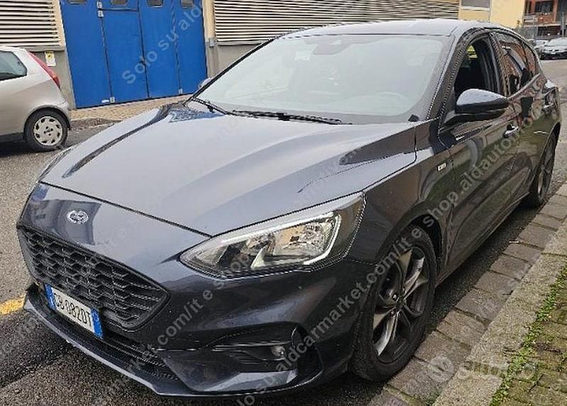 Usata Ford Focus ST-Line 125 CV (91 kW) 2020 Grigio Berlina