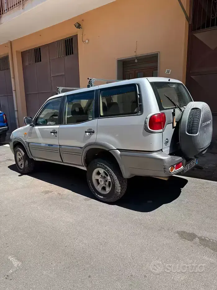 Usata Nissan Terrano 154 CV (113 kW) 2003 Grigio SUV