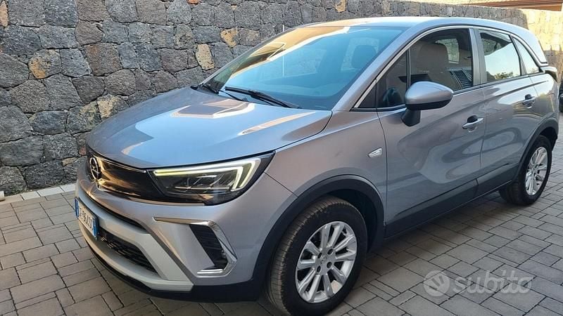 Grigio Usata 2021 Opel Crossland Elegance SUV | 13.490 € (Buon prezzo) - Immagine 1/4