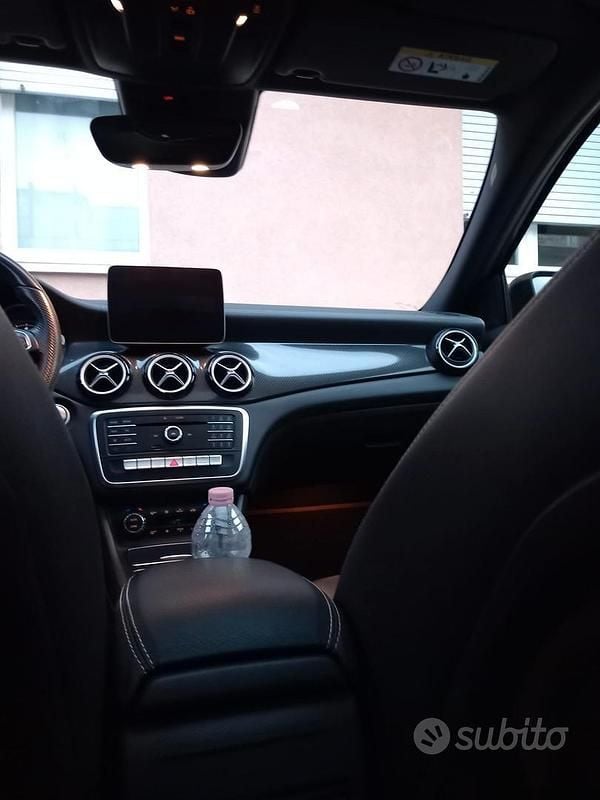 Occasion Mercedes GLA200 Edition 136 ch (100 kW) 2019 Noir SUV