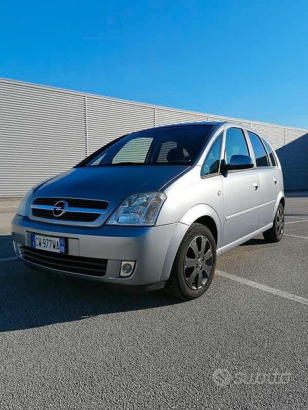 Blu Usata 2004 Opel Meriva Cosmo Monovolume | 1200 € - Immagine 1/4