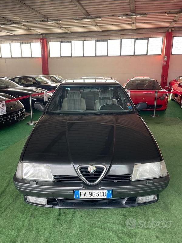 Usata Alfa Romeo 164 210 CV (154 kW) 1992 Grigio Berlina