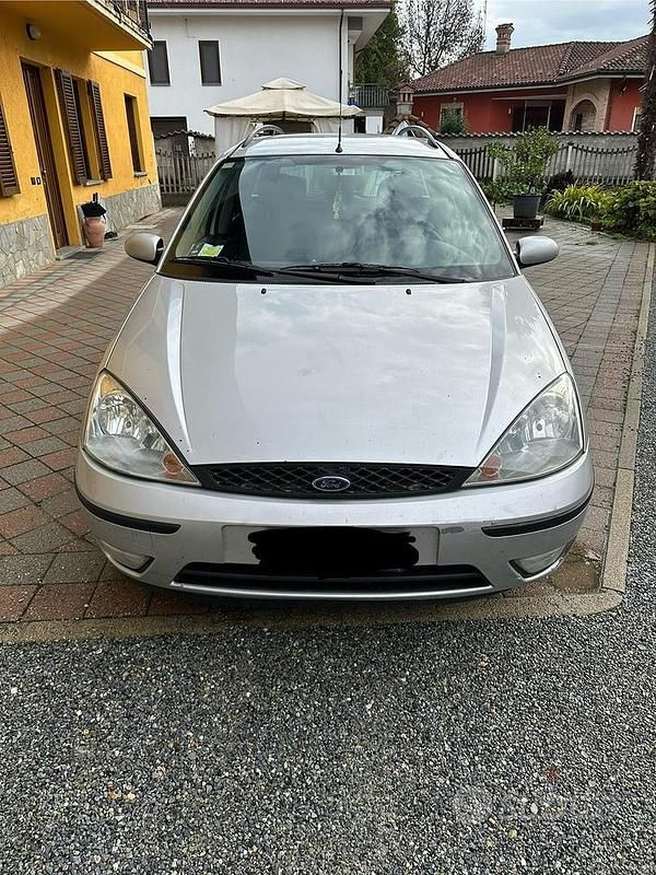 Usata Ford Focus 2004 Grigio Station wagon