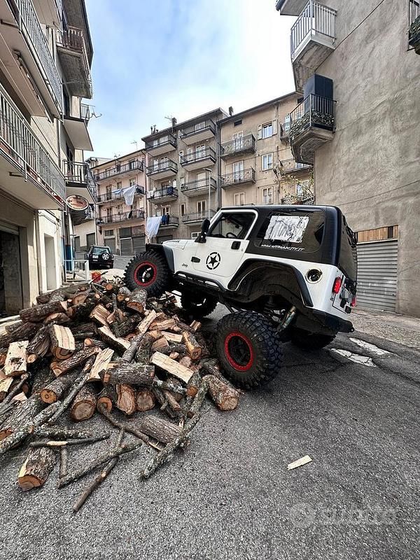Usata Jeep Wrangler 184 CV (135 kW) 2005 Bianco SUV