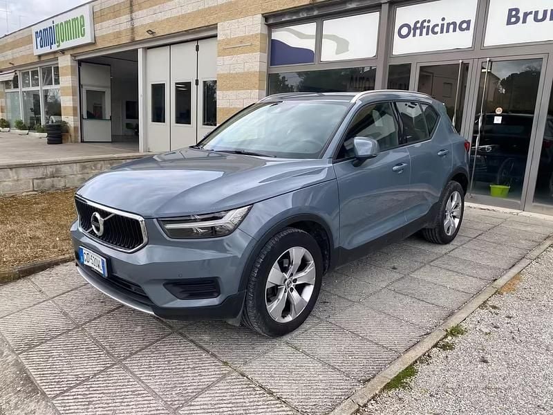 Usata Volvo XC40 Business Edition 129 CV (94 kW) 2022 Grigio SUV