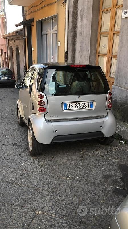 Usata Smart ForTwo Coupé 2001 Utilitaria